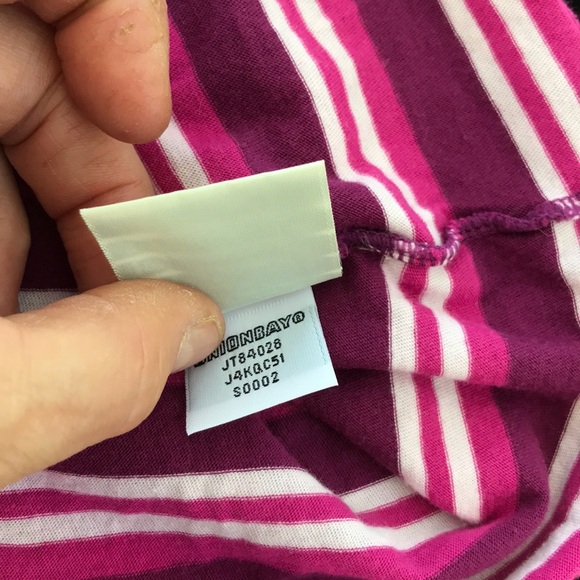 Union Bay Pink Purple White Striped v-Neck & Back Shirt Top 3/4 Sleeves Jrs XL - Picture 9 of 9